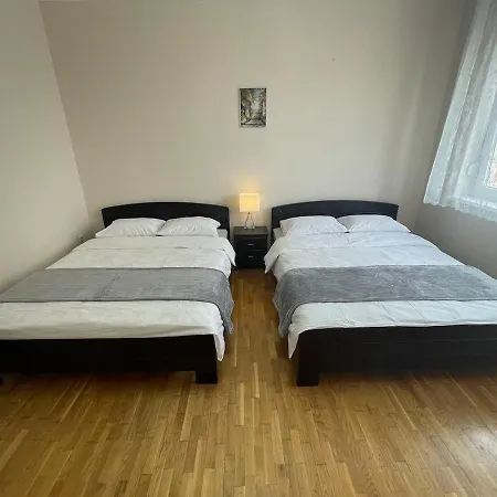 Sunlight House Apartment *